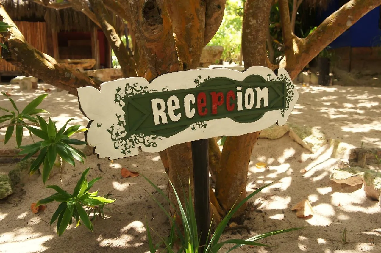 Cabanas La Luna Hotel Tulum Pueblo