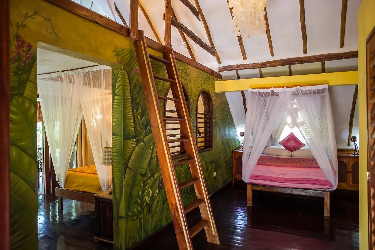 ***  Cabanas La Luna Hotel Tulum Pueblo Mexico