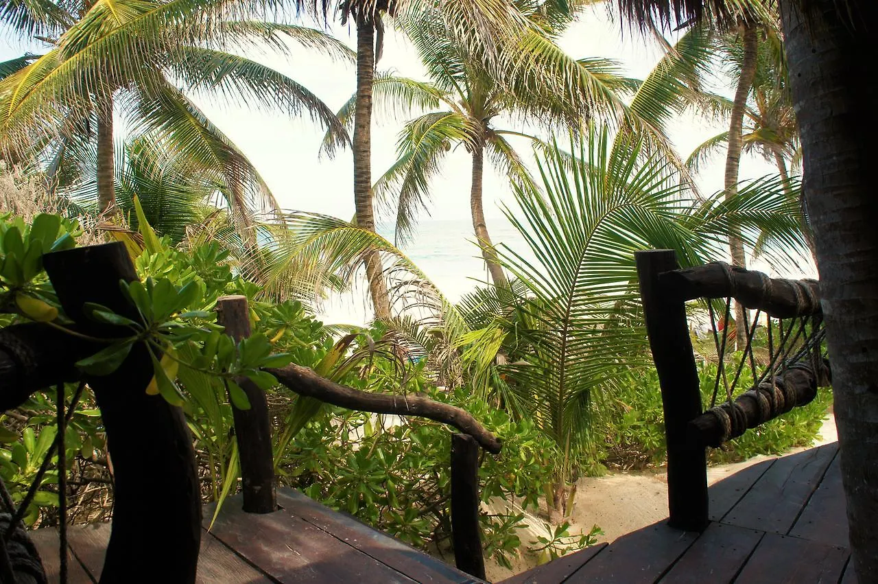 Cabanas La Luna Hotel Tulum Pueblo
