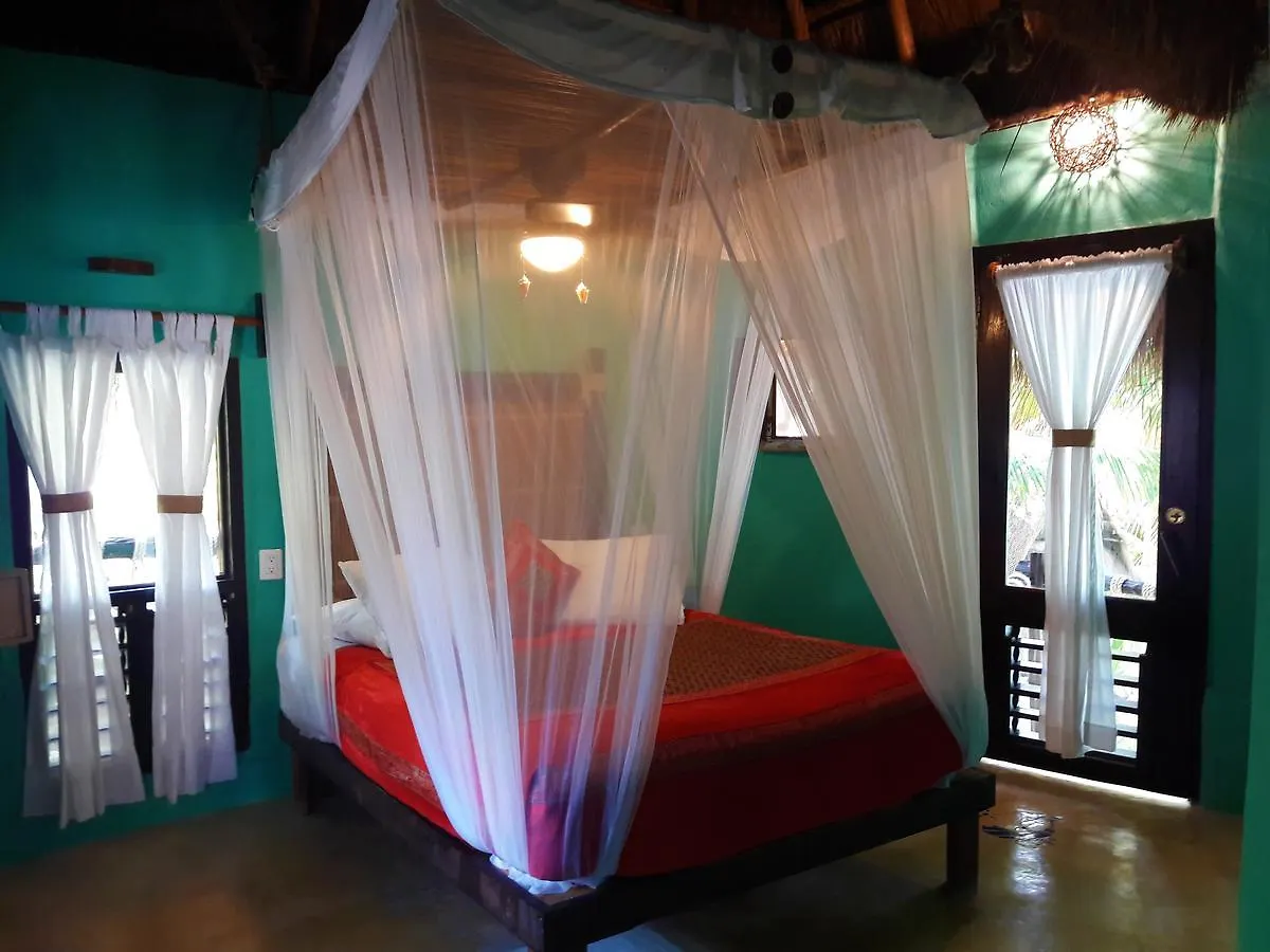 Cabanas La Luna Hotel Tulum Pueblo 3*,