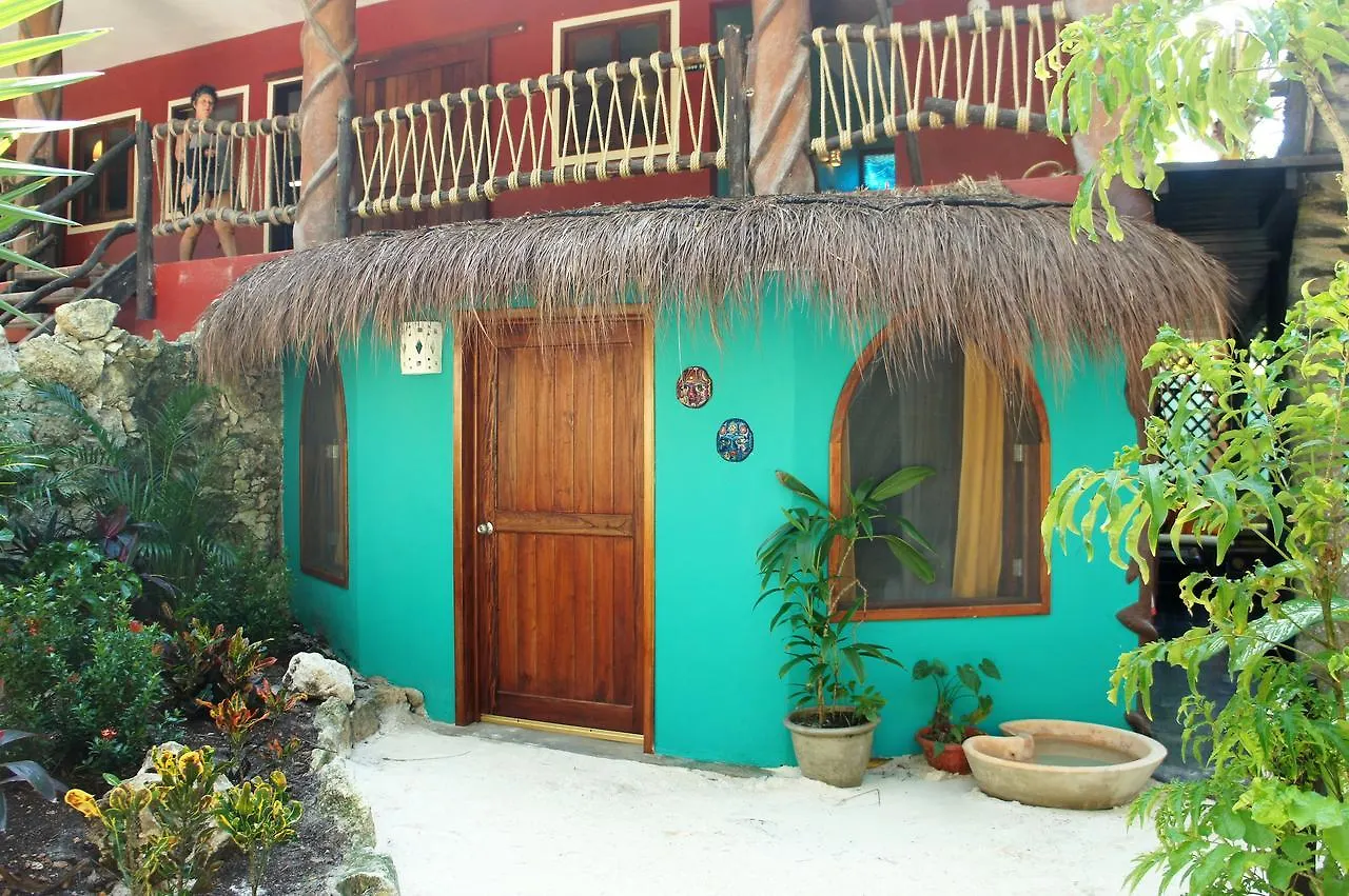 Cabanas La Luna Hotel Tulum