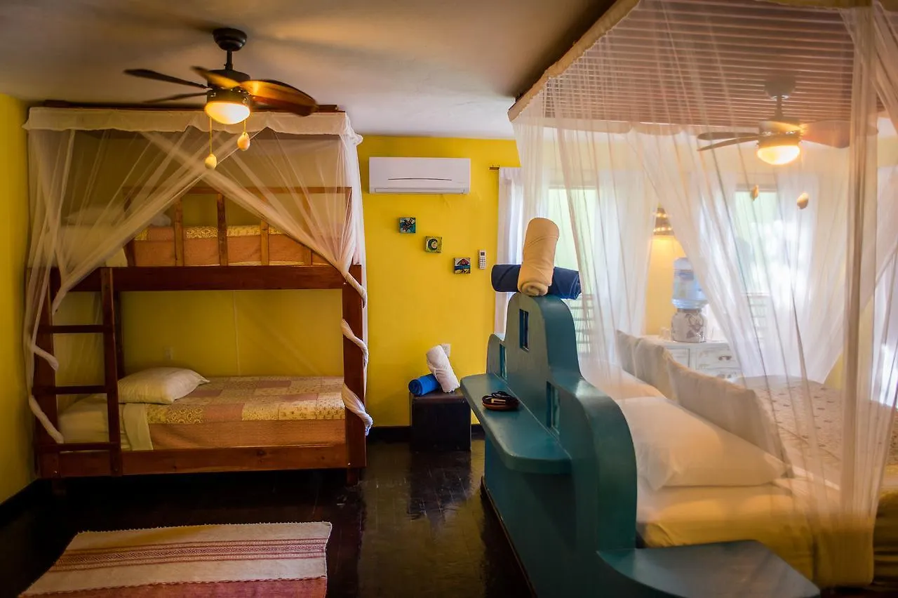 Cabanas La Luna Hotel Tulum
